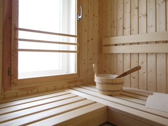 Die integrierte Sauna im Erdgeschoss